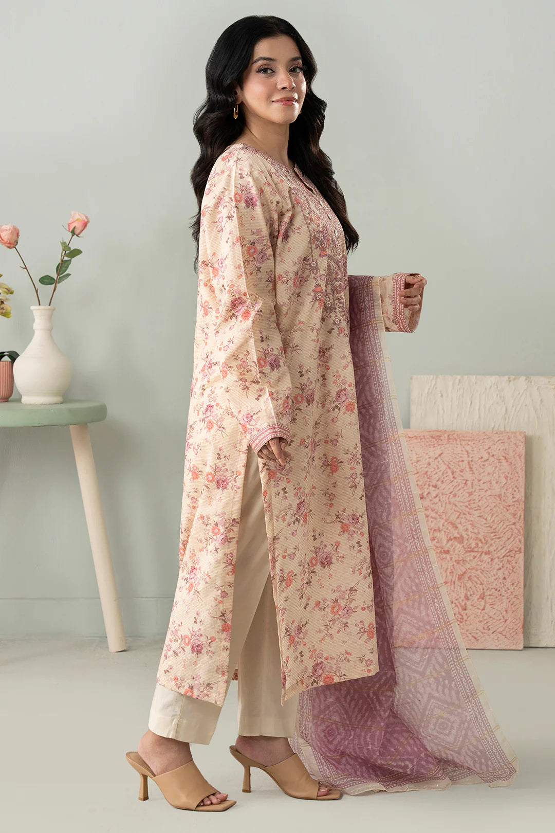 Embroidered Kurta Dupatta - 1672