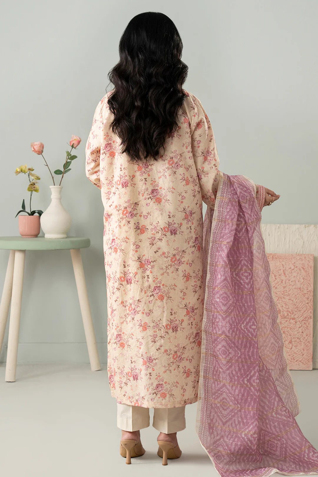 Embroidered Kurta Dupatta - 1672