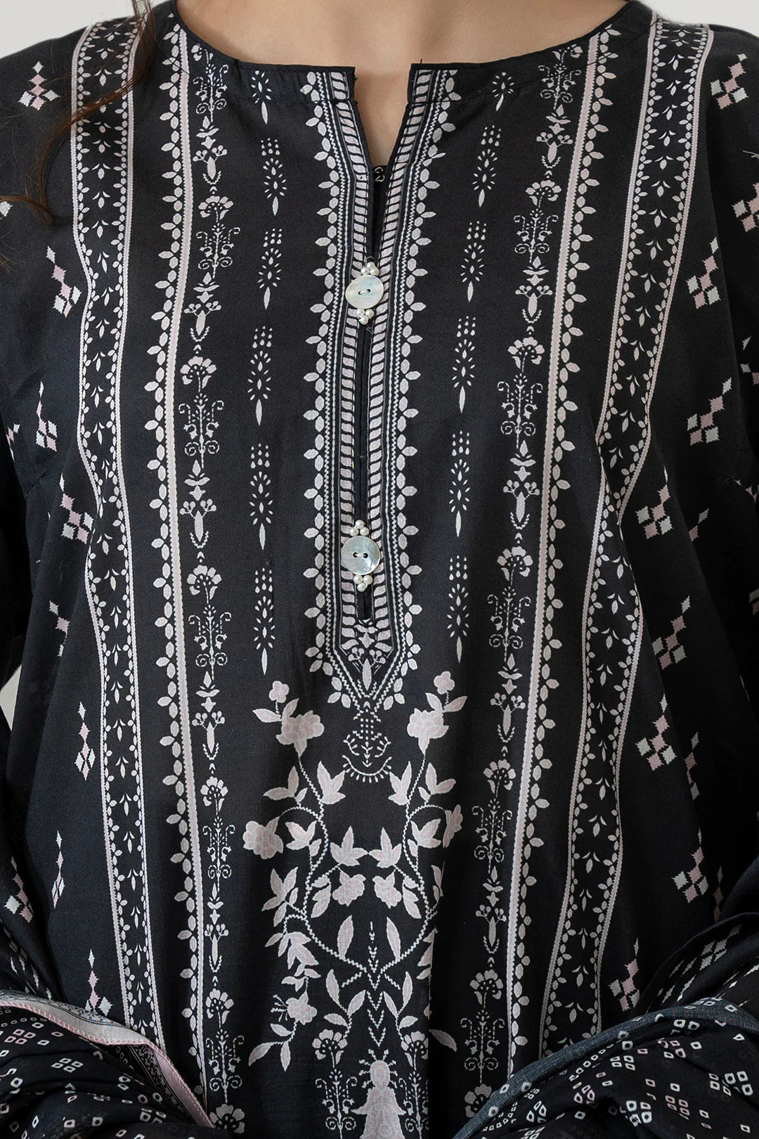 Kurta Dupatta Trouser - 1700