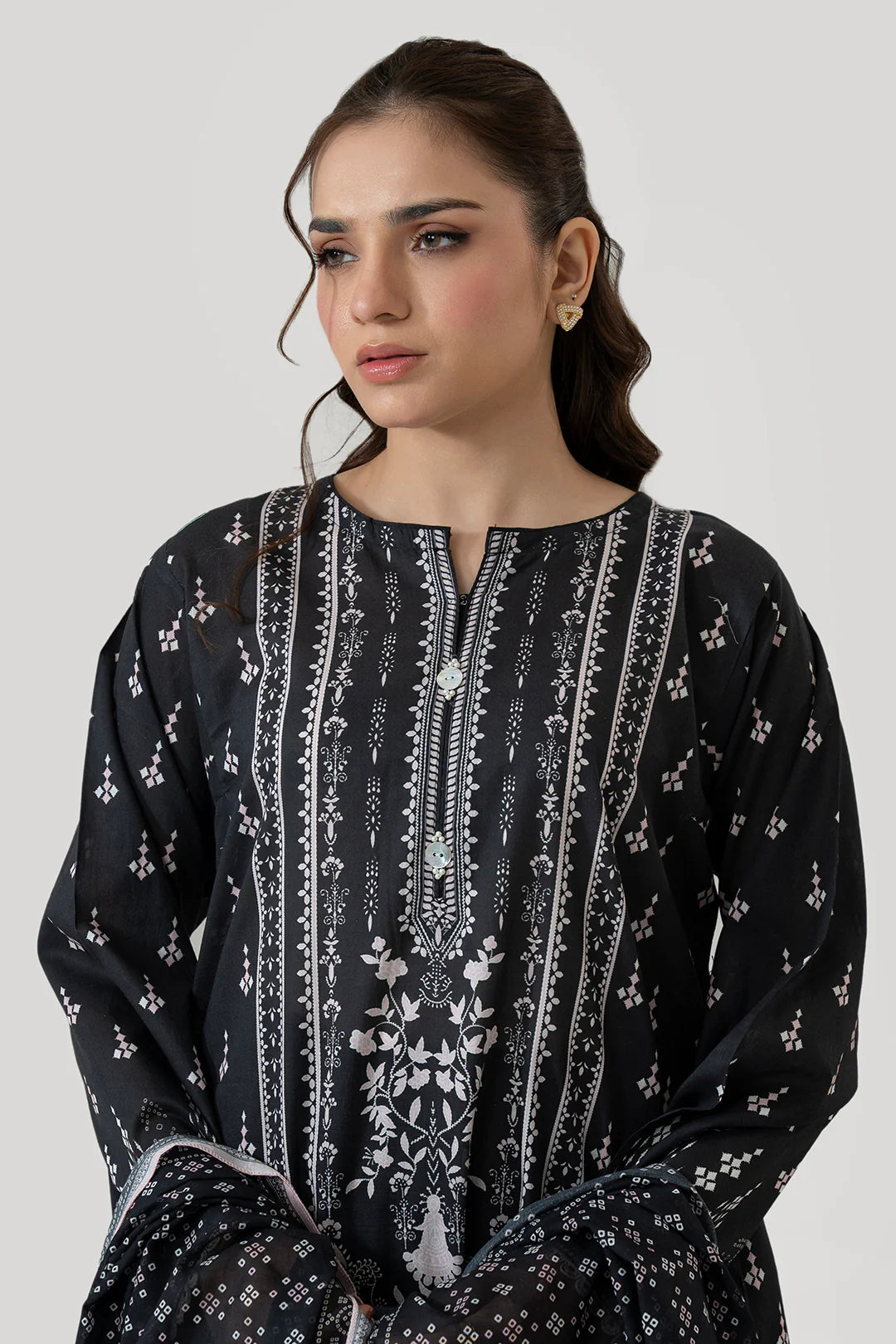 Kurta Dupatta Trouser - 1700